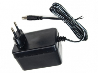 nabijecka jack 12V.jpg